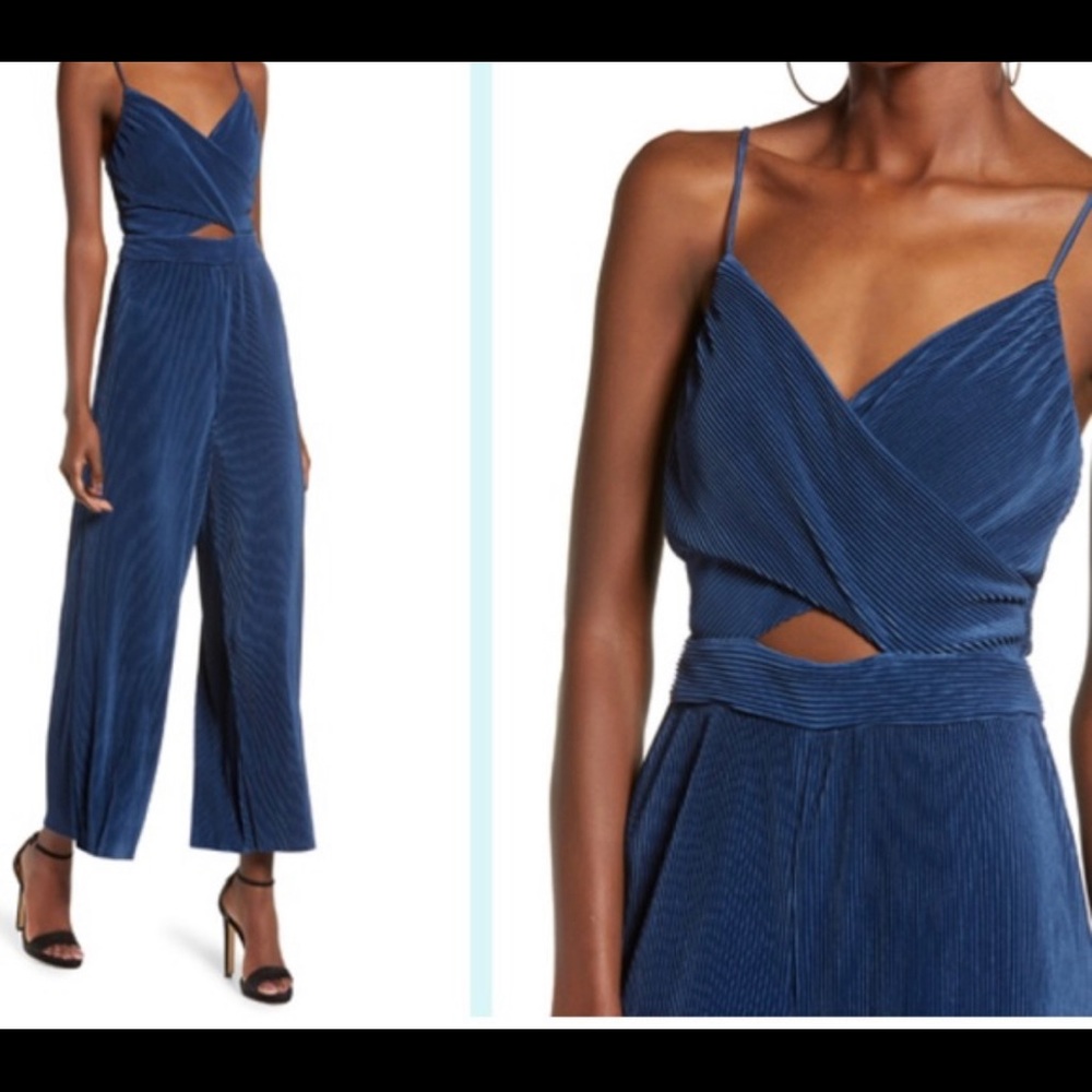 ASTR Women’s pleated cutout jumpsuit